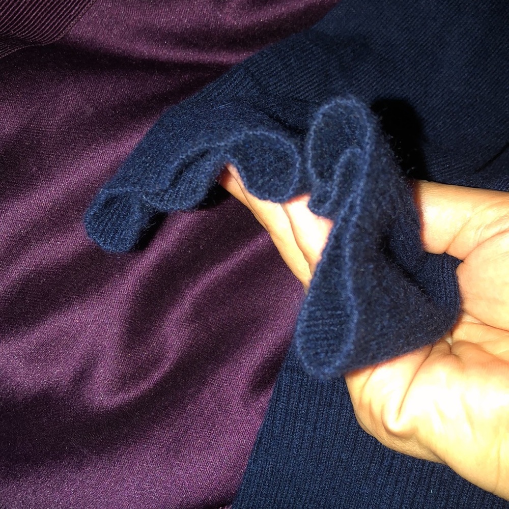 Sweater - Picture 6 of 7